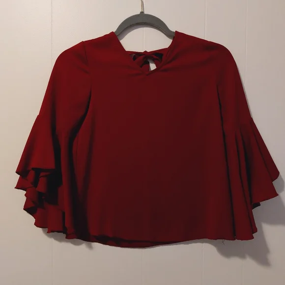 🌟 Bell sleeve burgundy blouse - Picture 4 of 6